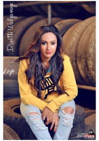 Dinithi Walgamage Hot Ragged Jeans