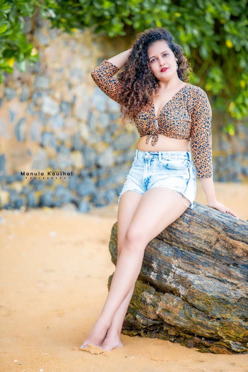 Iresha Hot Pant Shoot