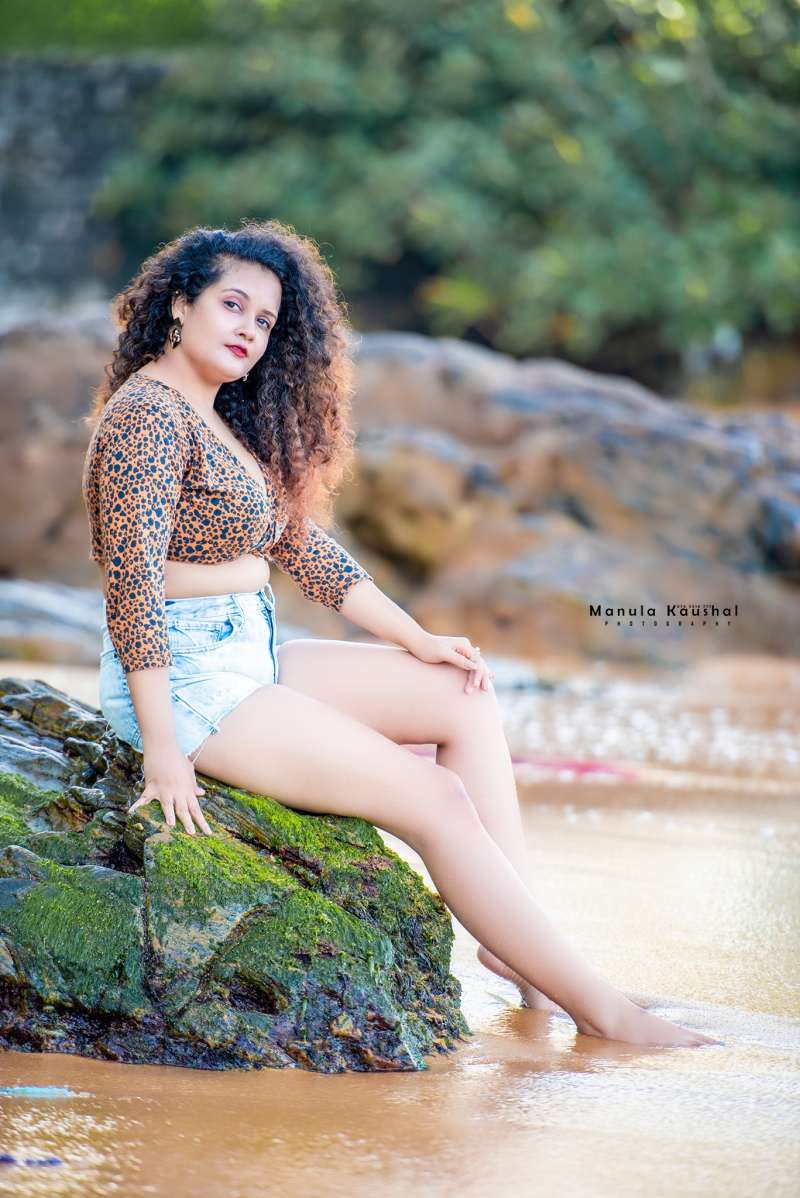 Iresha Hot Pant Shoot