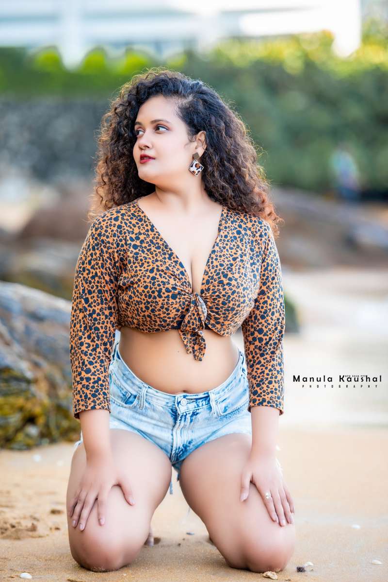 Iresha Hot Pant Shoot