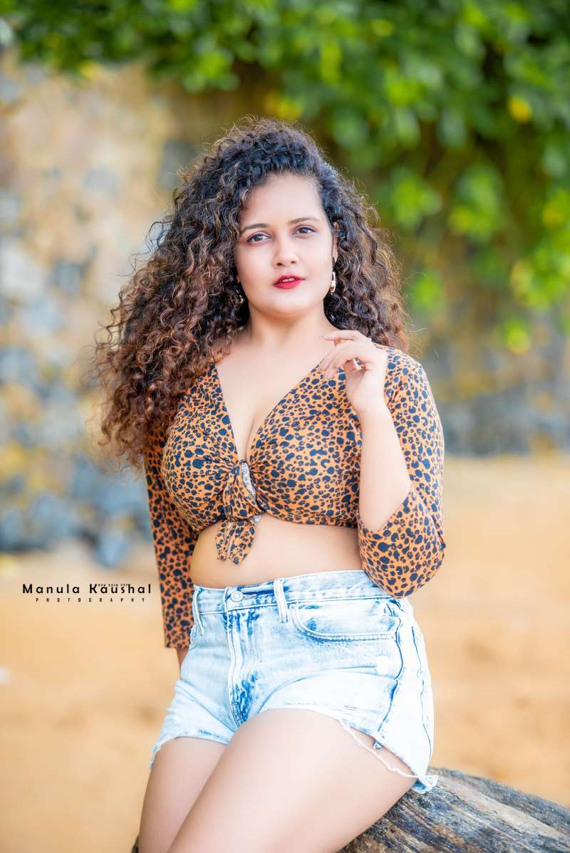 Iresha Hot Pant Shoot