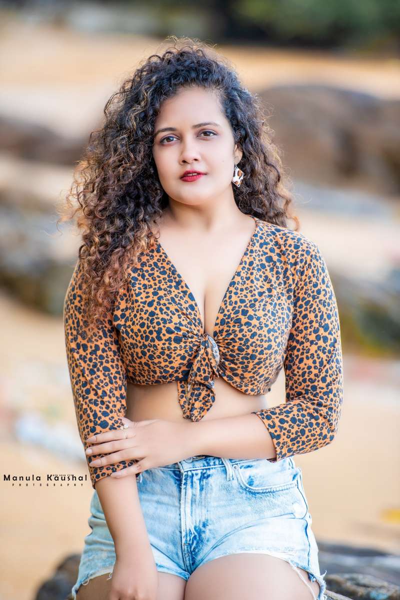 Iresha Hot Pant Shoot