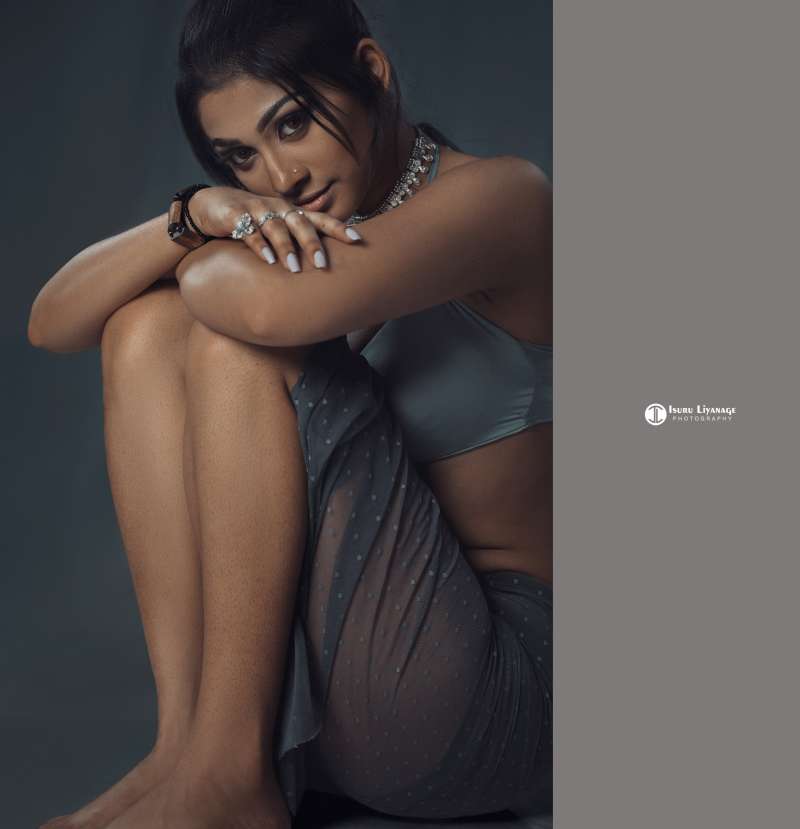 Pooja Vindy Sexy Clicks