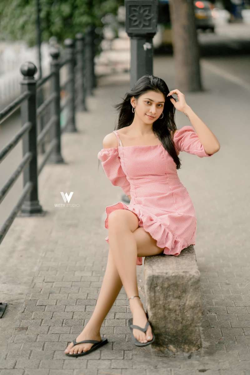 Pooja Vindy Pinky Clicks