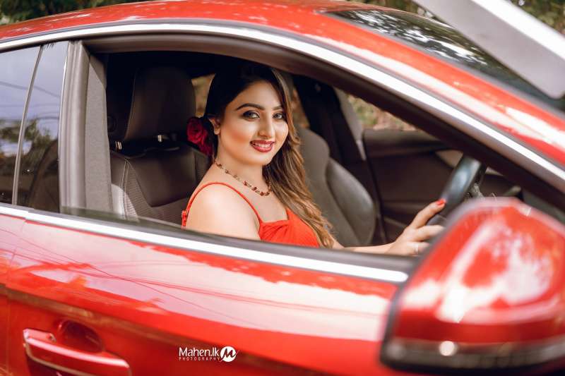 Vinu Udani Red Dress Clicks