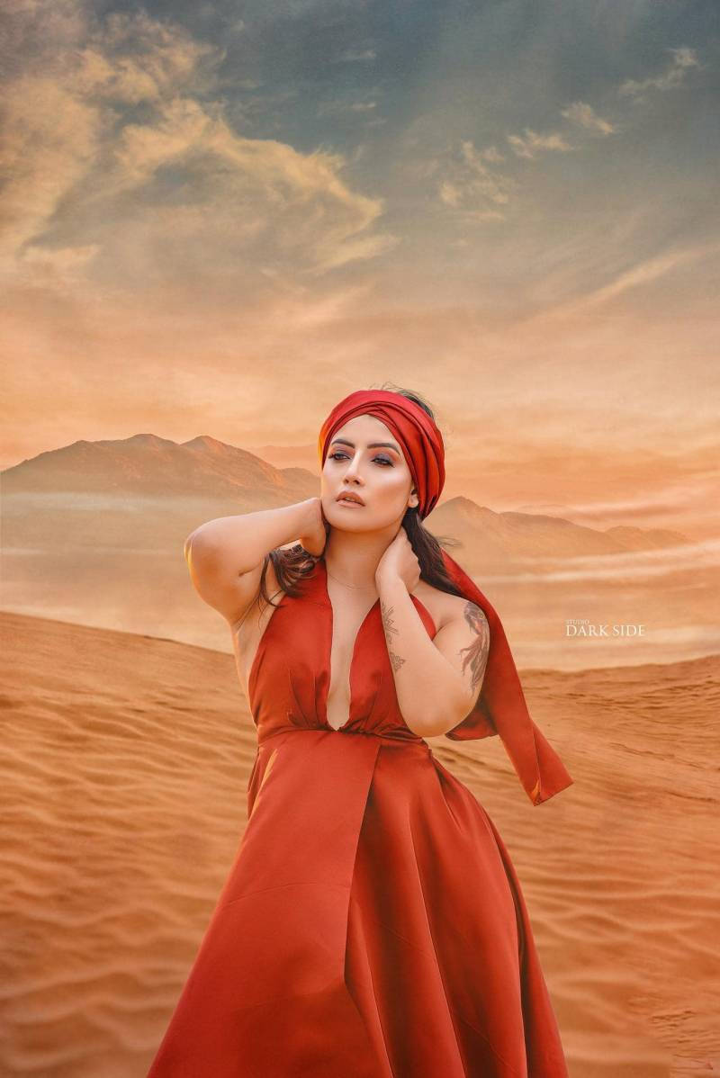 Teena Shanell Desert Clicks