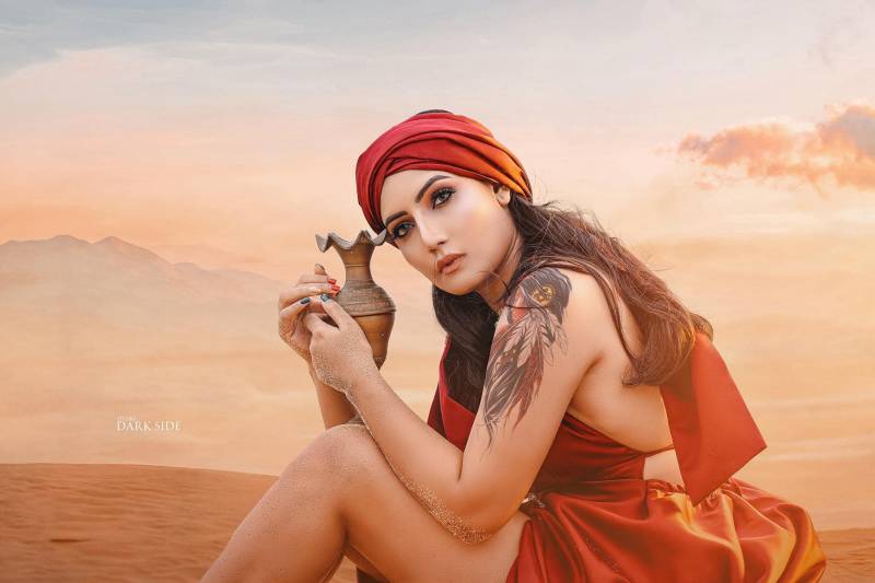 Teena Shanell Desert Clicks