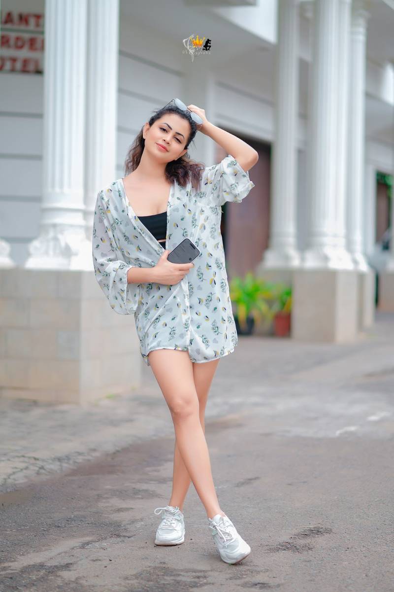 Dushani Madushika Clicks