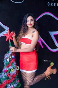 Hashini Madushani Xmas Clicks